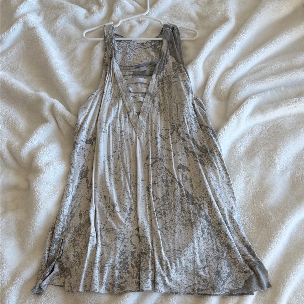 American Eagle Outfitters Light Gray Marbled Strappy V-Neck Tank